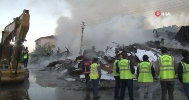 Ankara'da korkutan yangından geriye küller kaldı