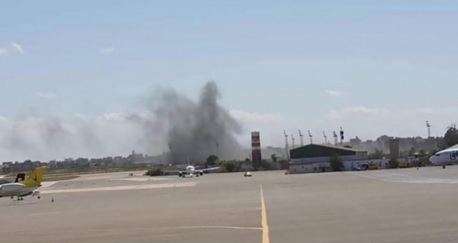  Hafter güçleri Mitiga Havalimanı'nı vurdu, uçuşlar durduruldu
