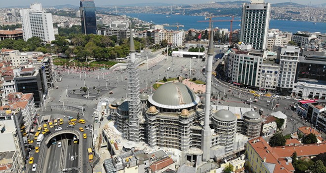 Taksim Camii'nde son durum havadan görüntülendi