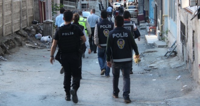 İstanbul Merkezli FETÖ/PDY operasyonu: 21 gözaltı