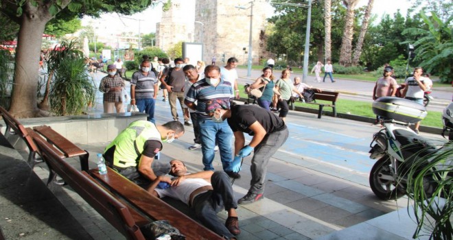 Alkollü şahsın polis ve sağlıkçılara uyku tepkisi