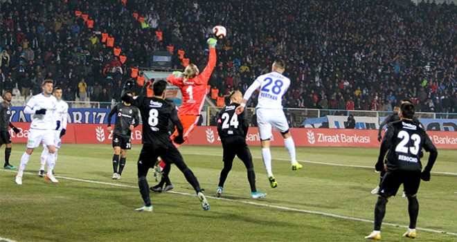  Beşiktaş, Erzurum'dan eli boş döndü