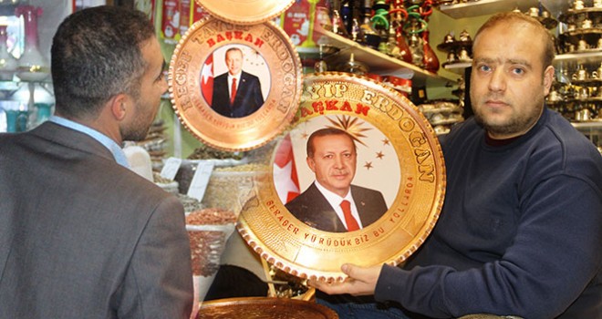 Cumhurbaşkanı Erdoğan işlemeli bakır tepsilere yoğun ilgi