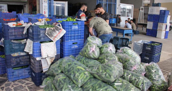 Tam kapanmada haller ile marketler arasındaki fiyat farkı dudak uçuklatıyor