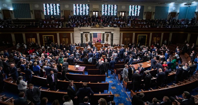 ABD Senatosu'ndan geçen 2021 savunma bütçesi, Trump'ın vetosunu aşıp yasalaştı