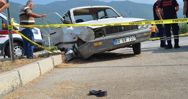 Trafik kazasında anne ve bebeği hayatını kaybetti