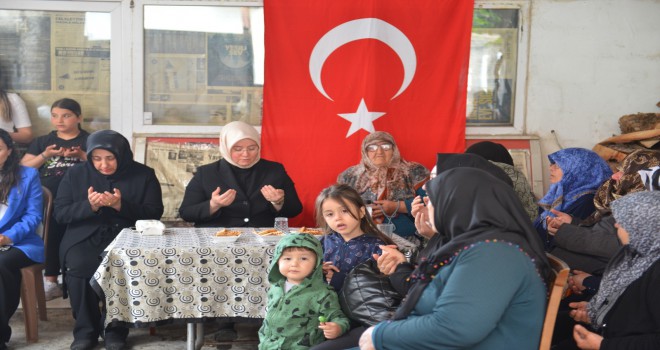 Tuba Köksal, 'Dertleri Millete Hizmet Etmek Değil'