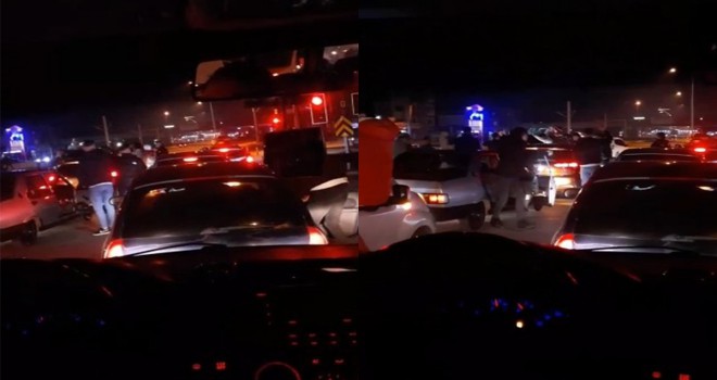 Bursa'da yolu trafiğe kapatıp eğlendiler