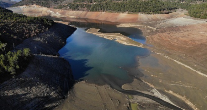 Bursa'nın su ihtiyacını karşılayan barajda su oranı yüzde 5'e düştü