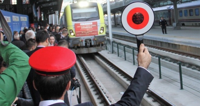  Çin'den Avrupa'ya giden yük treni Ankara'dan törenle uğurlandı