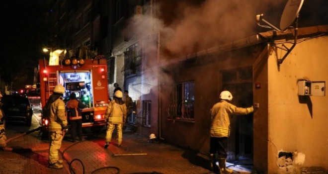 Üsküdar'da korkutan yangın