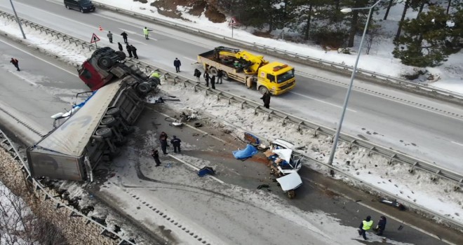 Çorum'da feci kaza: Ölü ve yaralılar var