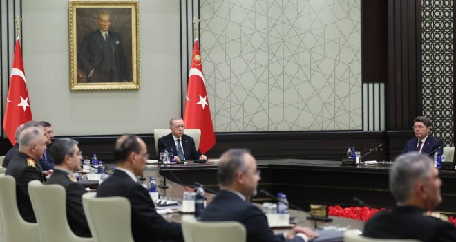 MGK’dan