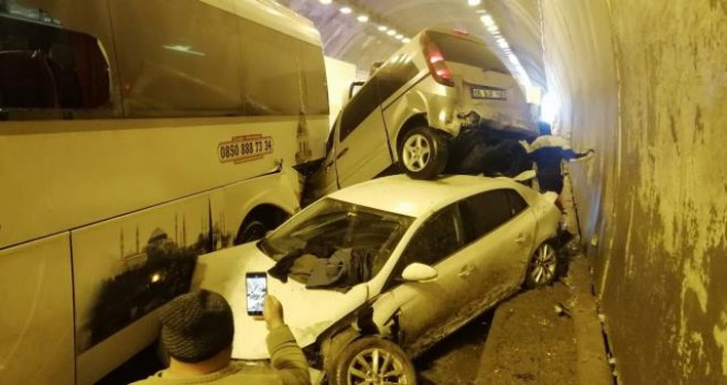 Bolu Dağı Tüneli'ndeki zincirleme kazada olay yerinden gelen görüntüler korkunç