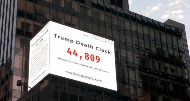 ‘Trump'ın ölüm saati' Times Meydanı'nda