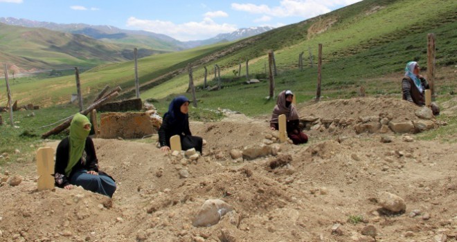 Silahlı çatışmada kocalarını kaybeden 4 kadın aynı kaderi paylaştı