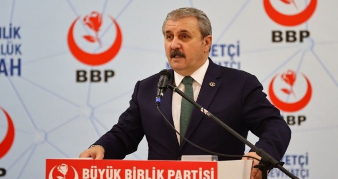 Mustafa Destici, AK Parti'yi eleştirme yasağı getirdi