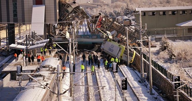  Ankara'daki tren kazası davasında 2 sanığa tahliye kararı