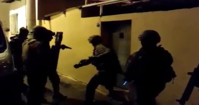 İzmir'de film sahnelerini aratmayan 'Torbacı' operasyonu: 141 gözaltı