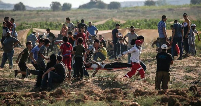Gazze'de 2 Filistinli, hayatını kaybetti, 270 kişi yaralandı