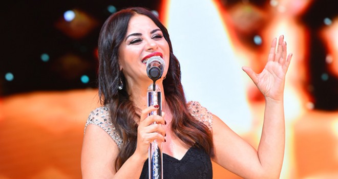 Ünlü Şarkıcı Zara geçirdiği trafik kazasında ölümden dönmüş