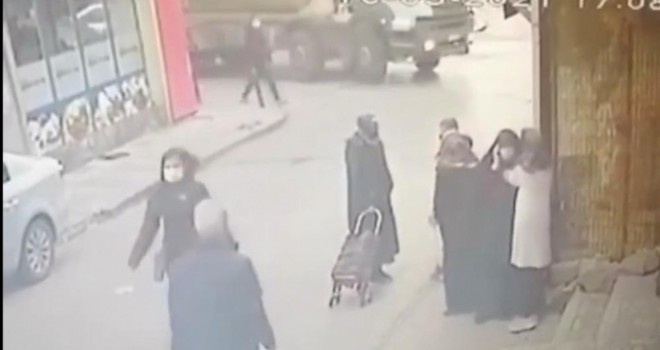 Ümraniye'de feci kaza: Genç kadın beton mikserinin altında kaldı