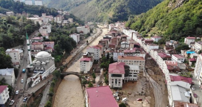 Giresun'un Dereli ilçesinde selin ortaya çıkardığı tablo havadan görüntülendi