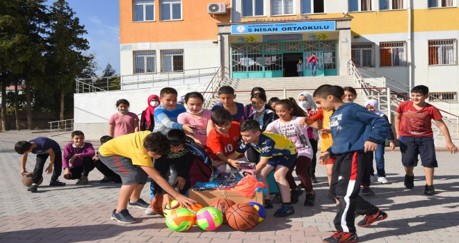 Atık Pil Toplayan Okullara Ödül