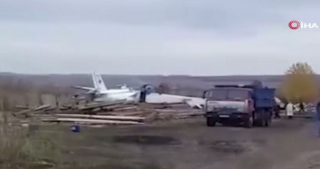 Rusya'da uçak düştü: 16 ölü, 7 yaralı