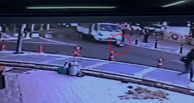 Kartal'da kamyonetin çarptığı kadının ölümden döndüğü anlar kamerada