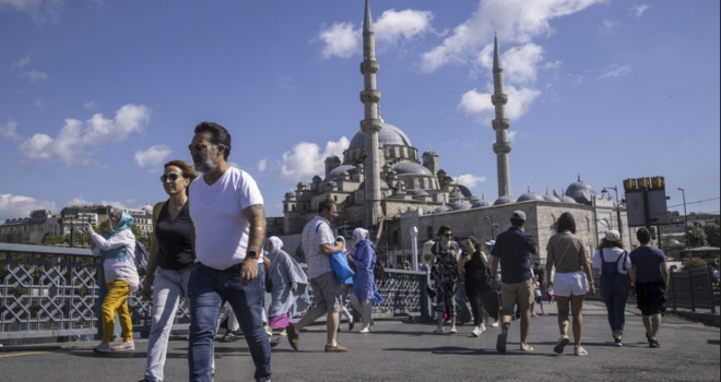 İstanbul'da bayramda sıcak ve güneşli hava etkili olacak
