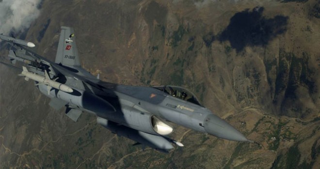 F-16'lar Suriye sahasında