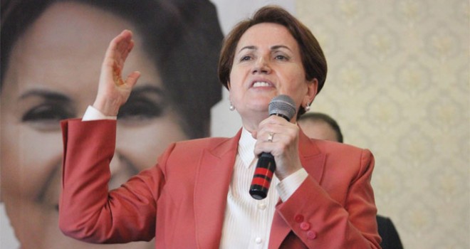  Akşener'den gaf: 'AK Parti' gafıyla dikkat çekti.