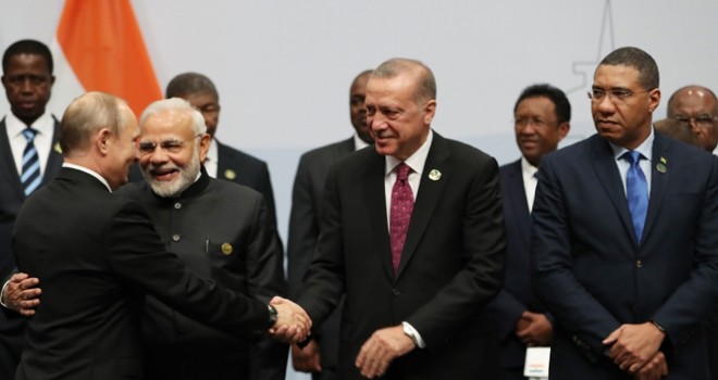 Erdoğan BRICS Zirvesi’nde aile fotoğrafına katıldı