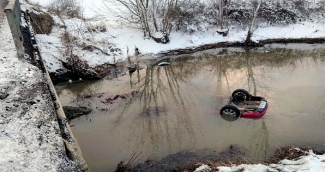 Tekirdağ'da otomobil dereye uçtu: 2'si çocuk, 4 ölü