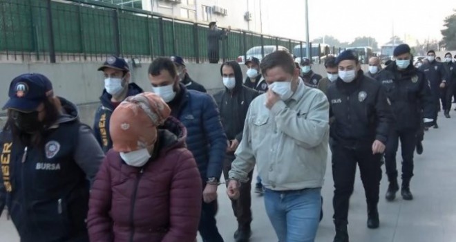 'Pandemide devlet yardım yapacak' yalanıyla büyük vurgun yapan 15 kişi tutuklandı