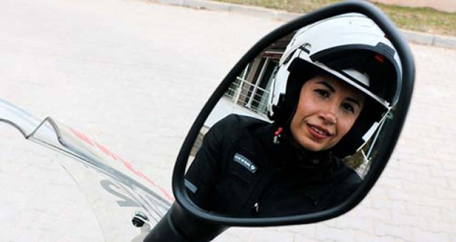 Türkiye'nin ilk kadın motosikletli ATT'si