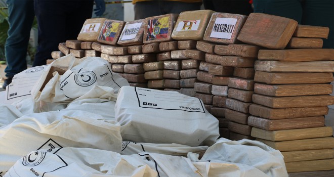 Mersin'de Türkiye'nin en büyük kokain operasyonu gerçekleştirildi