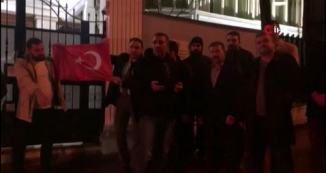  Ankara'da Yunanistan Büyükelçiliği önünde ‘bayrak' protestosu