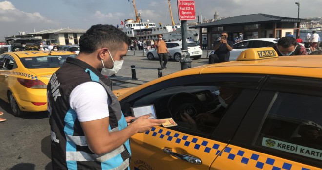 Eminönü'nde ceza yiyen taksi sürücüsü : 'Kesinlikle hak ediyoruz'