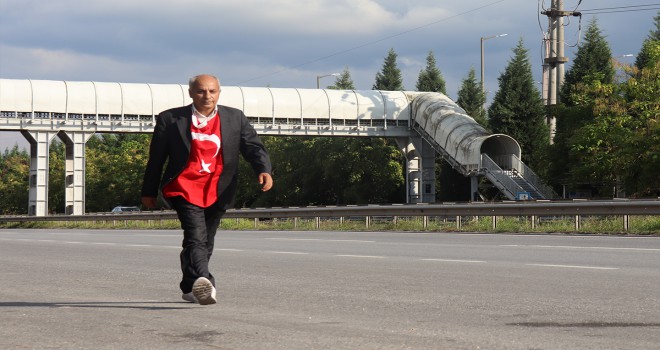 450 km uzaklıktaki evine yürümek zorunda kaldı