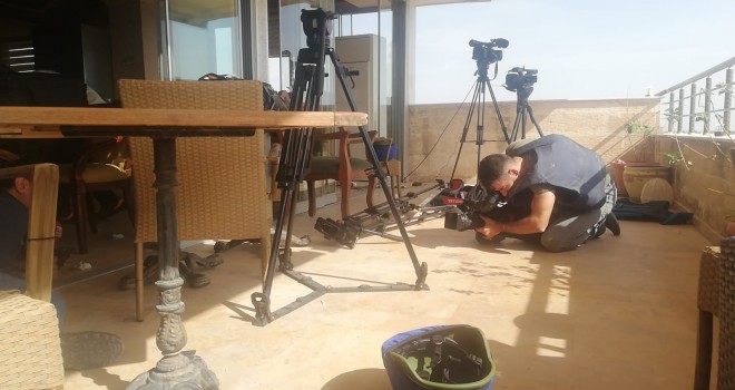  YPG'den gazetecilerin bulunduğu alana keskin nişancılarla saldırı: 2 yaralı
