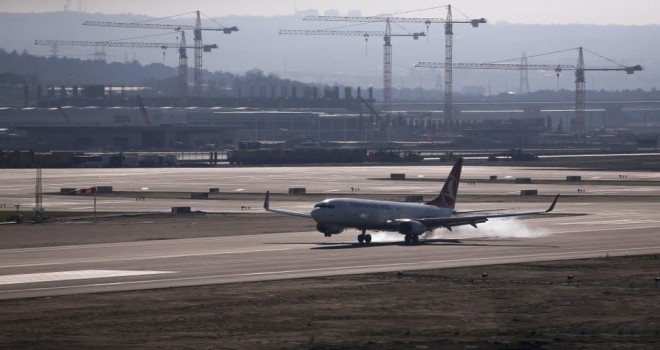 İstanbul Yeni Havalimanı'na uçaklar indi!