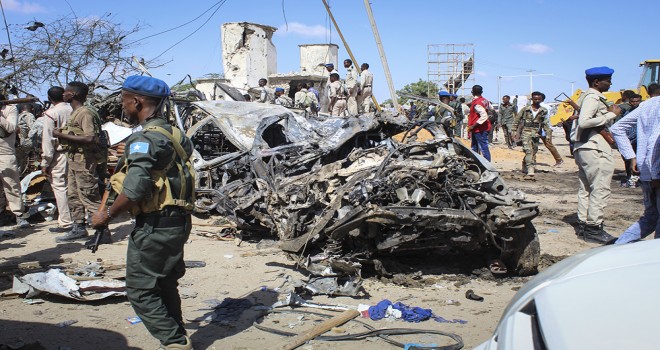  Somali'de bombalı saldırı: 2'si Türk 80'den fazla ölü