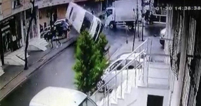 İstanbul'da ölümden saniyelerle kurtuluş kamerada