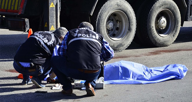 Mersin'de araç çaldı, Adana'da ölü bulundu