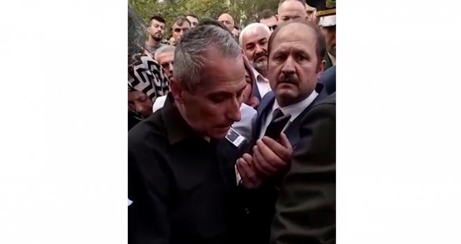  Cumhurbaşkanı Erdoğan, şehit babasını aradı