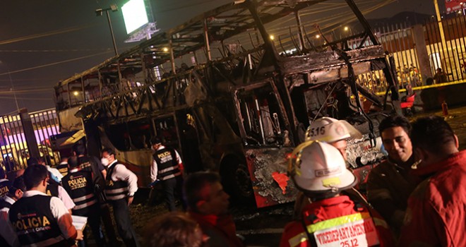 Peru'da otobüs yangını: En az 20 ölü