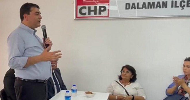 Gültekin Uysal, CHP İlçe Teşkilatı'nda Kılıçdaroğlu'na oy istedi