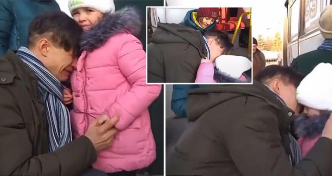 Ukrayna'dan yürek burkan görüntü: Baba ile kızı böyle vedalaştı!